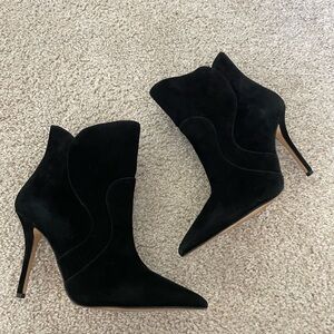 Gianni Bini Black Suede Heeled Boots